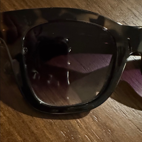 Quay Tort Black/ Black Fade Lens After Hours Square Women's Sunglasses - Picture 10 of 10